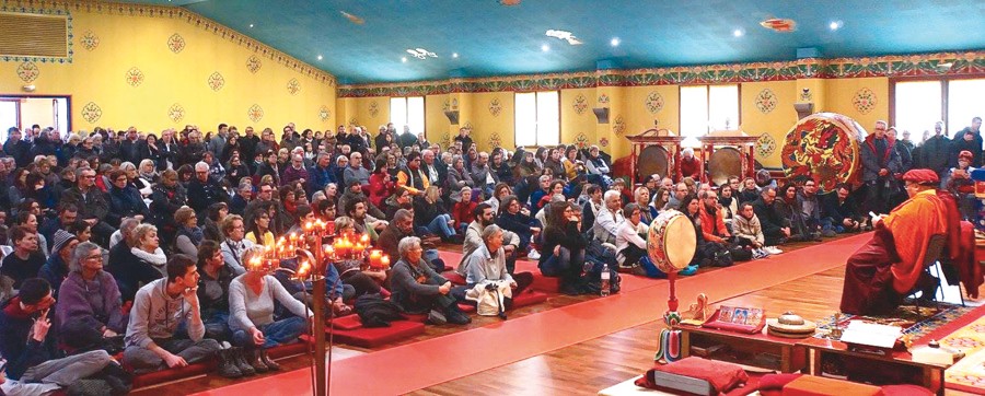 Photo au temple pendant une conférence